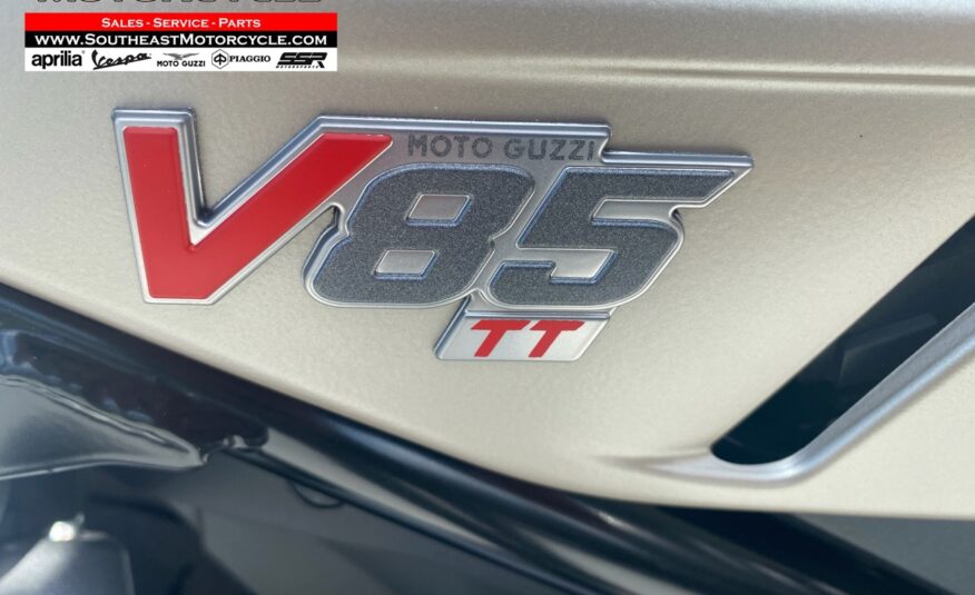 2025 Moto Guzzi V85 TT Travel