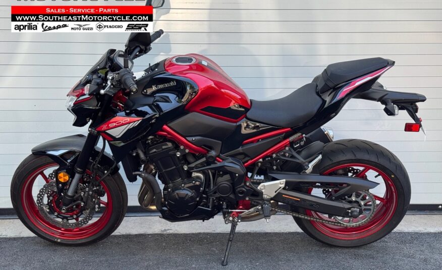 2024 Kawasaki Z900 ABS Candy Persimmon Red