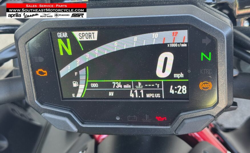 2024 Kawasaki Z900 ABS Candy Persimmon Red